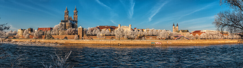 winterliches Elbpanorama