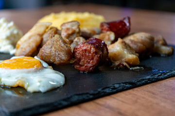 Tochitura, plato tipico de Rumanía