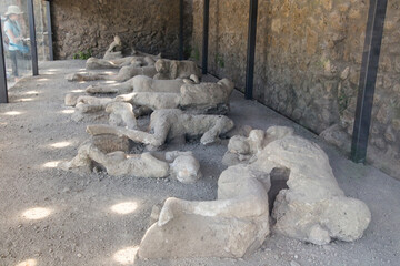 Plaster casts of victims of the Vesuvius eruption over Pompeii in 792 AD. Pompeii.; Pompeii, Italy.