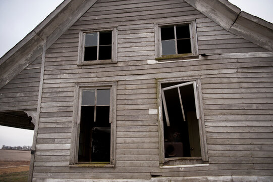 Abandoned farmhouse in rural Nebraska, USA; Nebraska, United States of America