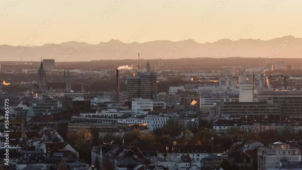 Wall mural Cityscape of Munich with alpine background