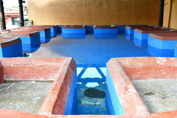 Fototapeta na wymiar Pileta Antigua para lavar ropa, utilizada en Guatemala.