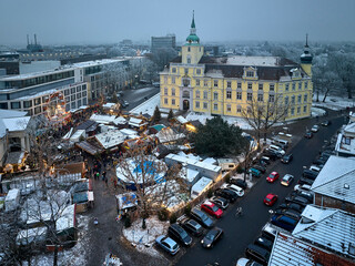 Weihnachtmarkt auf dem Schlossplatz Oldenburg 