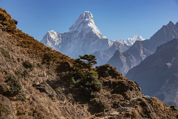 Crédence de cuisine en verre imprimé Ama Dablam Ama Dablam rises above the Khumbu Valley, Everest region, Nepal