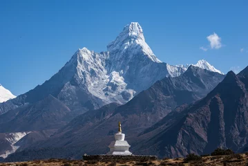 Fensteraufkleber Ama Dablam Ama Dablam rises above the Khumbu Valley, Everest region, Nepal