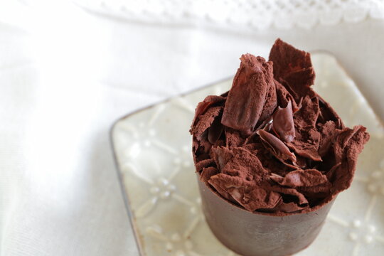 chocolate cake bitter chocolate plate