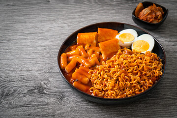 Korean instant noodles with Korean rice cake and fish cake and boiled egg