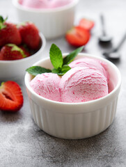 Homemade strawberry  ice cream with fresh strawberries