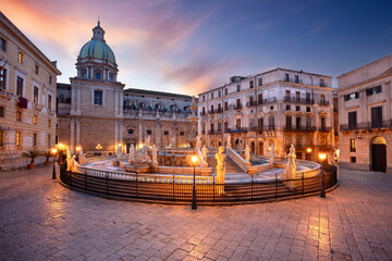 Palermo, Sicily, Italy. Cityscape image of Palermo, Sicily with  famous Praetorian Fountain located in Piazza Pretoria at sunset. - 555087797