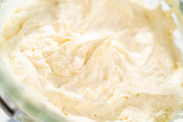White chocolate ganache frosting