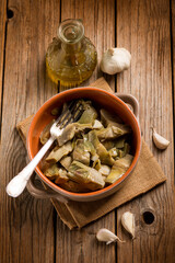 sauteed artichoke with garlic and olive oil