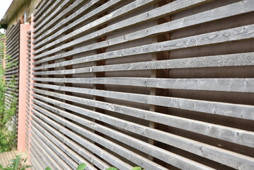 Paroi de planchette u jardin