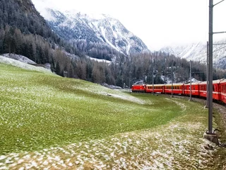 Photo sur Plexiglas Viaduc de Landwasser trains of the Rhaetian Railway