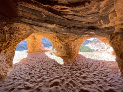 Moqi sand caves in Kanab, Utah