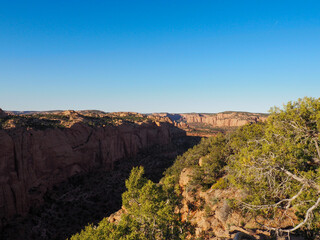 Fototapeta na wymiar Navajo national monument desert trail