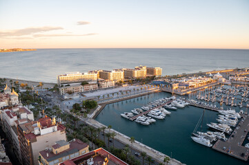 Fototapeta premium Panorama of Paseo Maritimo in the touristic city of Alicante in Spain in 2022.