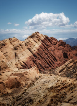 Nevada Valley of Fire colorful Peak