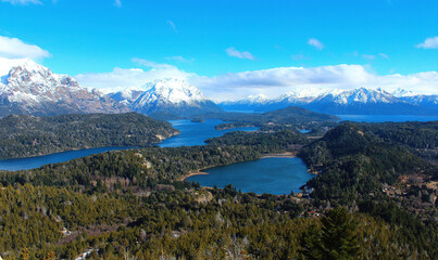 Fototapeta na wymiar Lagos andinos em Bariloche, sul da Argentina