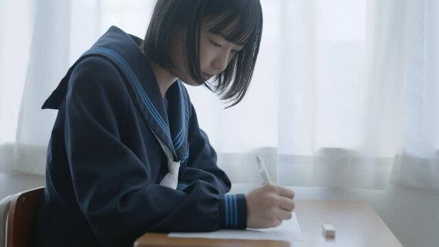 授業を受ける学生