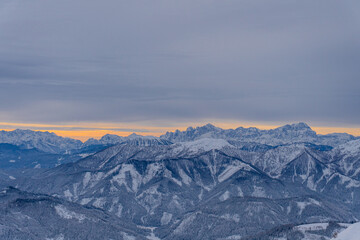 Fototapeta na wymiar snow covered mountains in Carinthia 