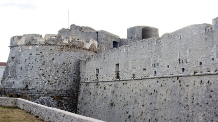 Monte sant'angelo, castello