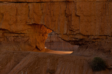 Trail Bends Underneath Tunnel on the way to Bryce Point