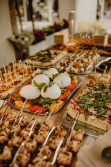 Grand cocktail dinatoire pour les invités