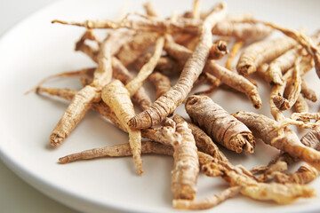 dried deodeok, dried herbal medicine