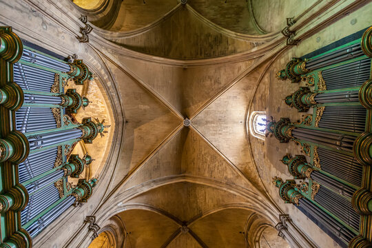 Vaulted ceiling and Ducroquet/Cavaille-Coll organ of Aix-en-Provence Cathedral (Cathedrale Saint-Sauveur d'Aix-en-Provence); Aix-en-Provence, Provence, France