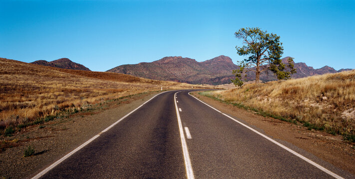 Highway, Flinders Ranges, Australia