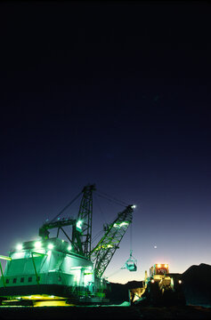 Black Coal Mining, Dragline Removing Overburden, Sunset, Australia