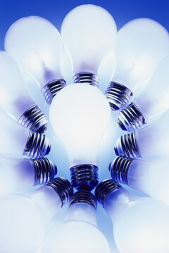 Circle of Lightbulbs