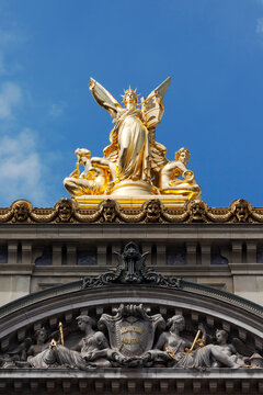 Statues, Palais Garnier, 9th Arrondissement, Paris, Ile-de-France, France
