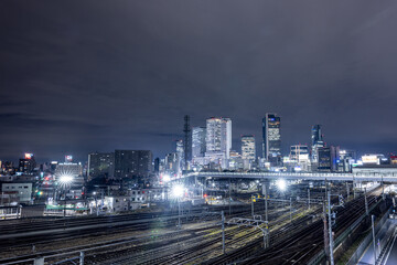 【愛知県】ささしまライブ駅周辺と名古屋駅方面のビル群の夜景