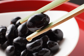 　黒豆　　お節のイメージ　　スタジオ撮影