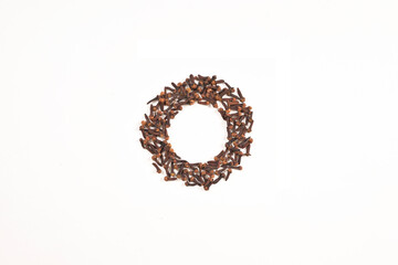 clove circle halo