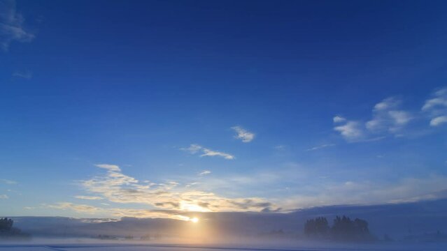 冬　雪景色　朝日　日の出　タイムラプス　12月