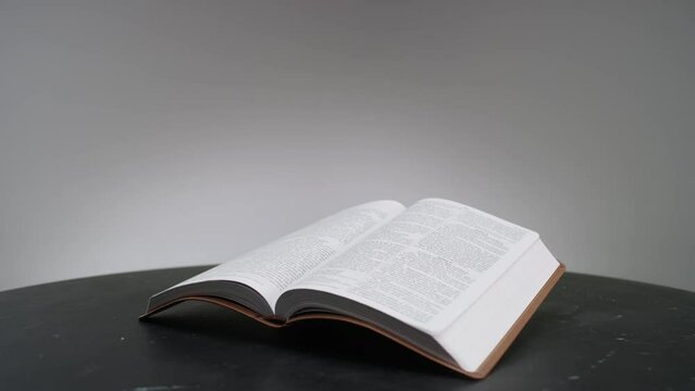 Spanish Bible Santa Biblia español Christian Biblia cristiano reina valera