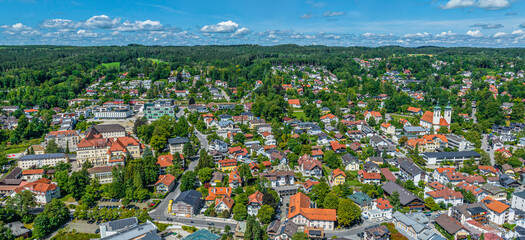 Tutzing, idyllisch gelegene Gemeinde am Westufer des Starnberger Sees im Luftbild