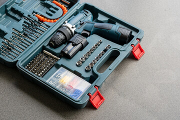 Cordless drill tool box with various accessories The tool concept is easy to use, convenient and...