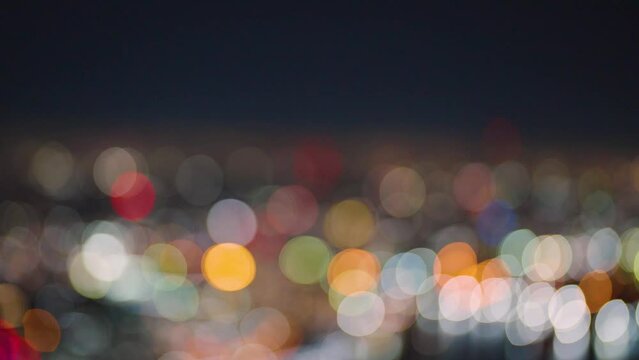 都市の夜景（アウトフォーカス）