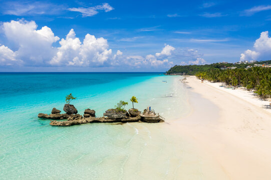 White Beach Boracay Island 2022 Willys Rock