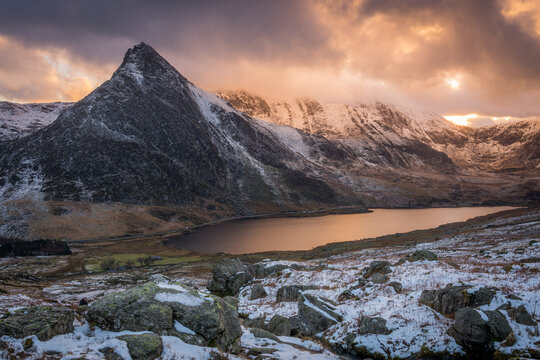 Tryfan winter sunset