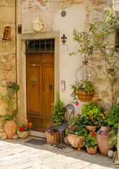 Fototapeta na wymiar Tipical odl street in Anghiari, Italy