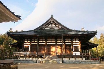 Obraz premium 金堂・壇上伽藍・高野山（和歌山県・高野町）