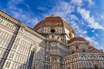 Blick auf die Kathedrale Santa Maria del Fiore in Florenz, Italien