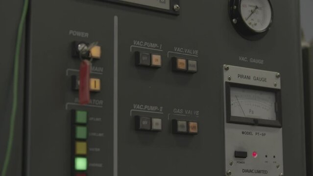  Boutons sur panneau de contr&ocirc;le