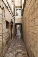Obraz premium Side street in the old town of Trogir in Croatia