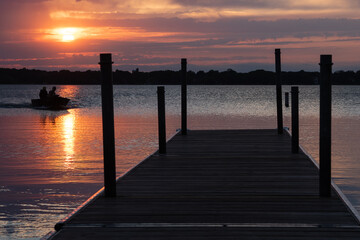 Obraz premium sunset over the pier