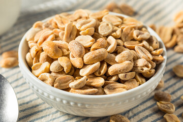 Dry Organic Roasted Peanuts